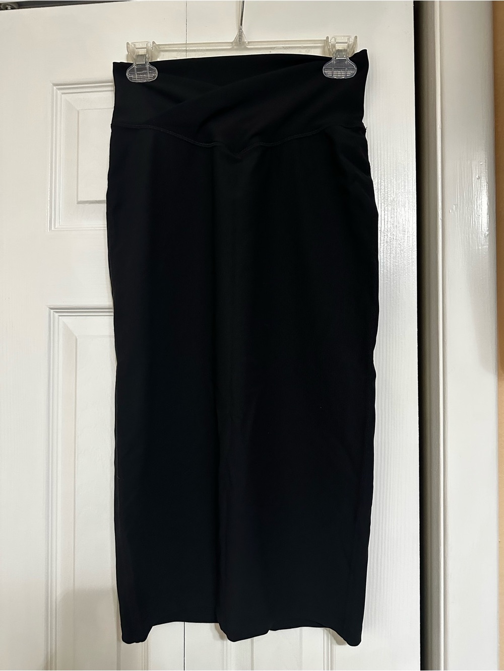 Zyia Reve Crossover black pencil skirt. Elegant crossover waistband
